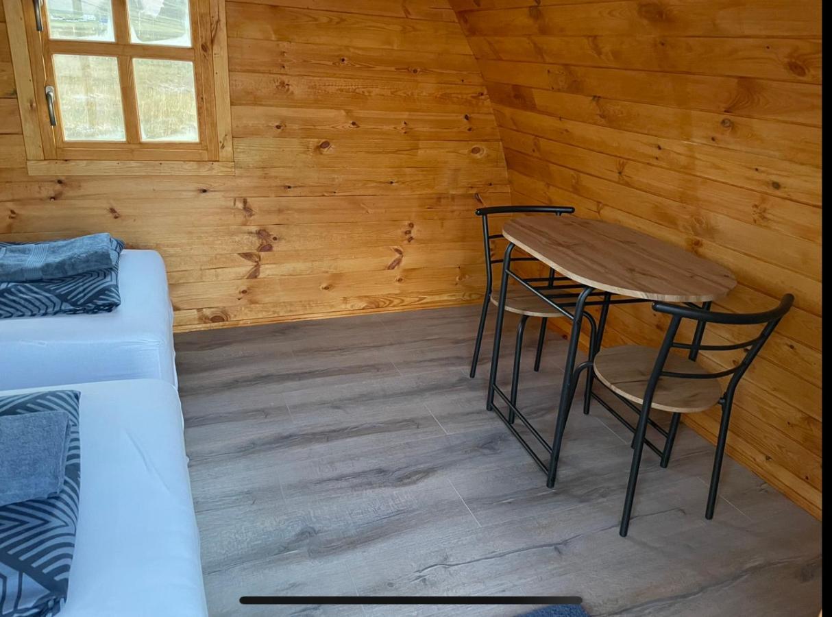 Starlight Camping Pods 크볼스뵈들뤼르 외부 사진